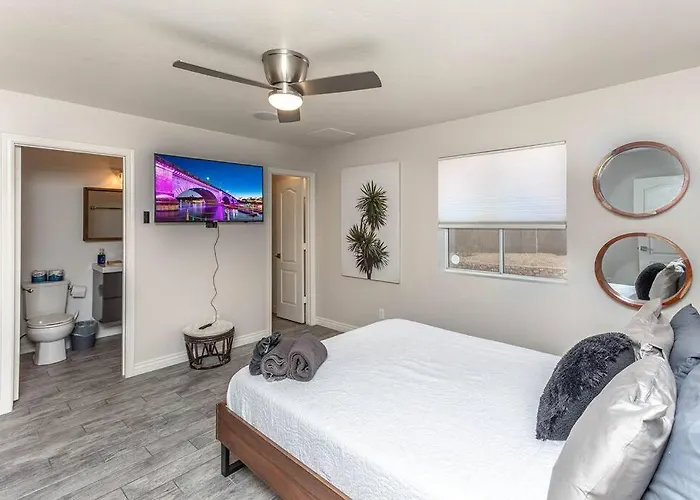 Ferienhaus Pool Fire Pit Pets Ensuite Bathrooms Lake Havasu City